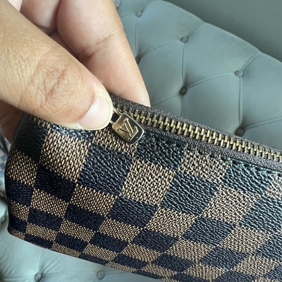 Louis Vuitton Purse with Wristlet❤️🔥 - Picture 7 of 8